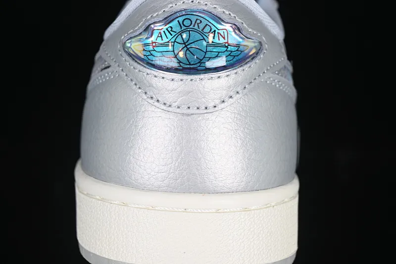 All Categories Air Jordan Jordan Series Basketball Shoes Air Jordan 1 Low Air Jordan 1 Low OG AJ1 Joe 1 Year of the Snake Limited Silver Snake Low-top Retro Basketball Shoes HF3144-100